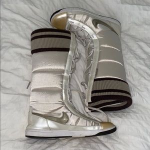 NIKE BOOTS